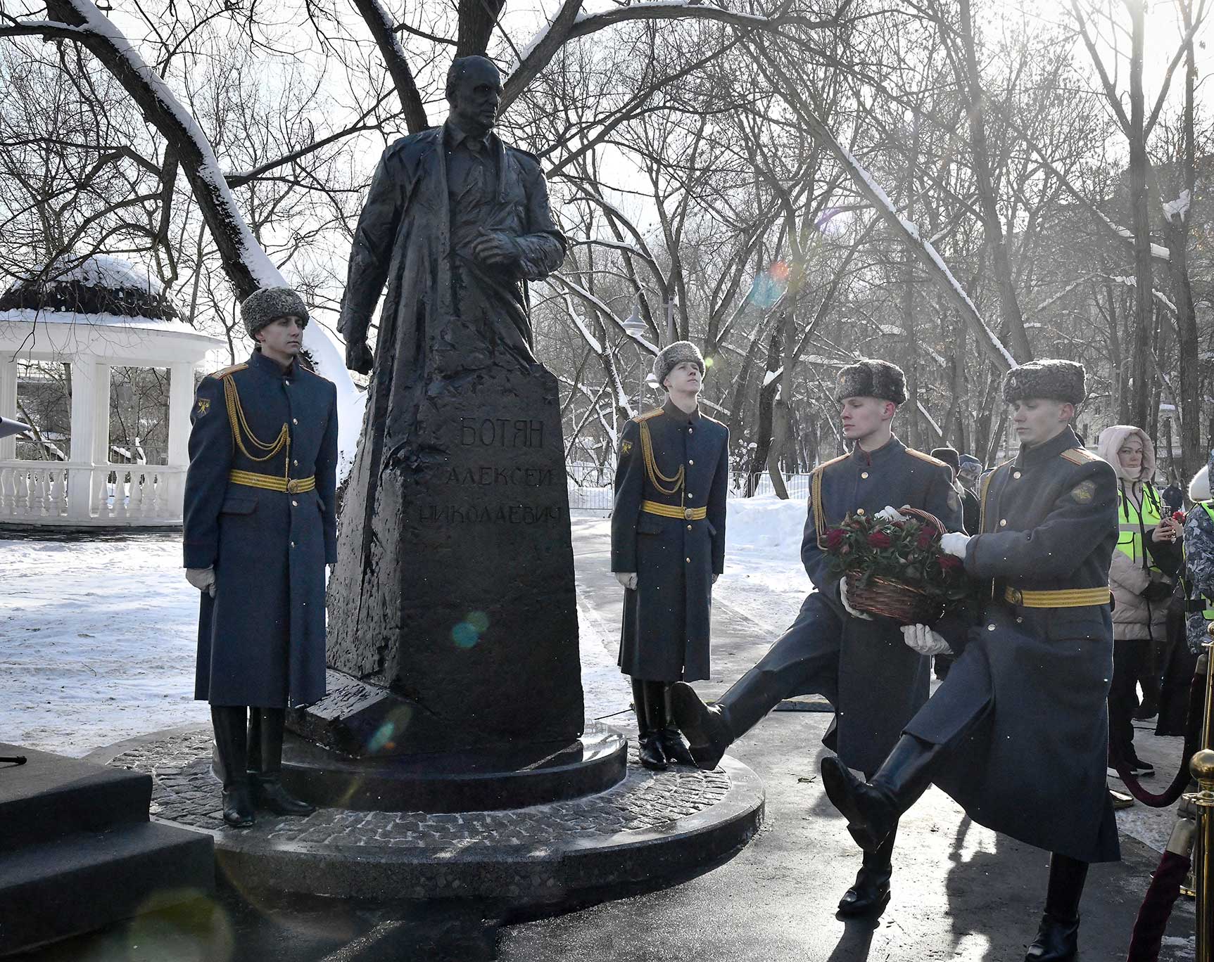 Об открытии монумента Герою Российской Федерации Алексею Николаевичу Ботяну Об открытии монумента Герою Российской Федерации Алексею Николаевичу Ботяну